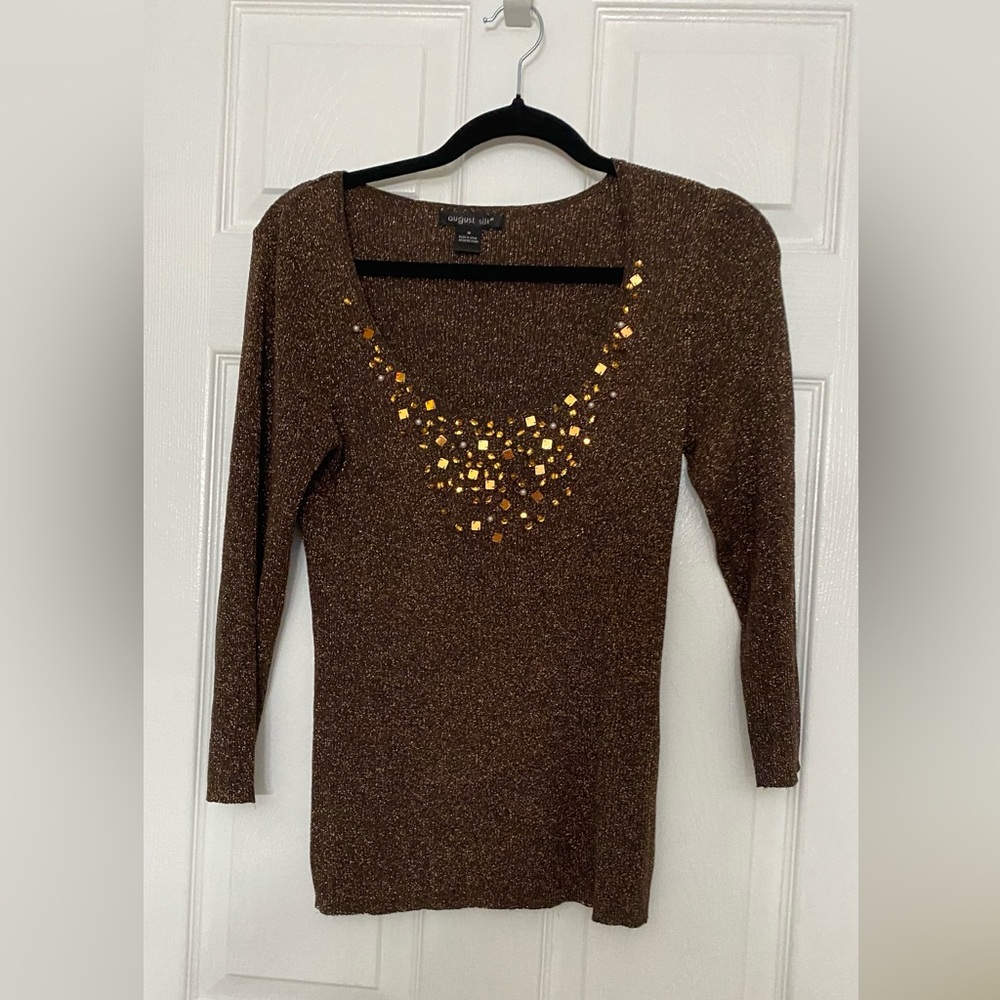 Very nice sweater with sequins detail